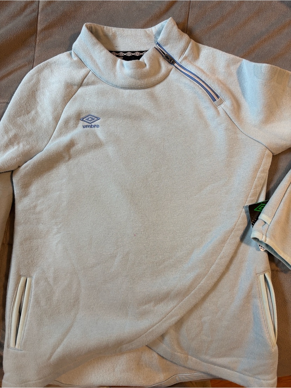 Umbro kids crosscut powder, blue sweatshirt